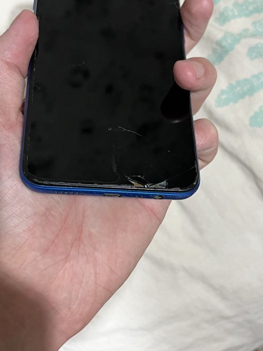 продам oppo a5s.