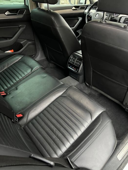 Vând Vw passat B8 2015 BITDI 2.0  239 cp
