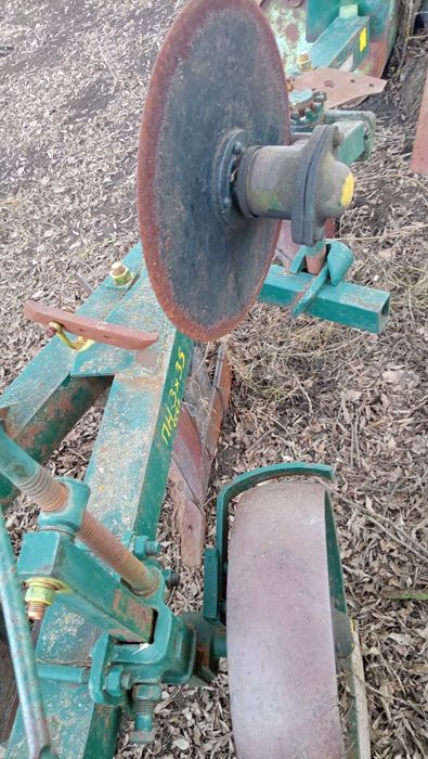 Навесен Плуг добро състояние