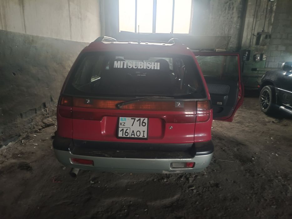 продам мицубиси шариот