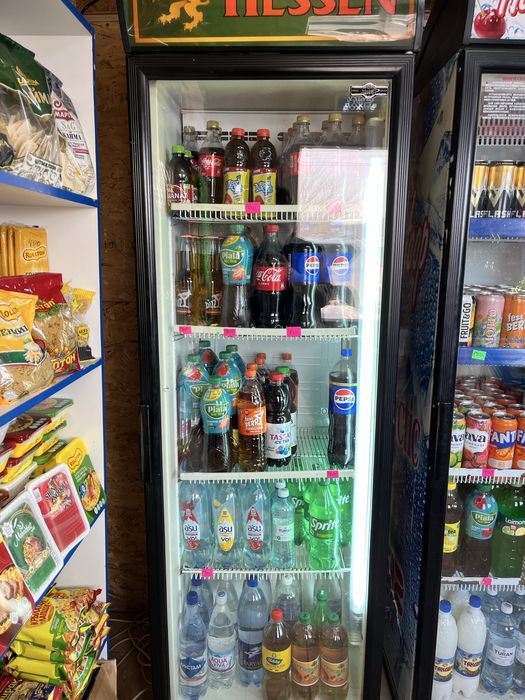 Продам холодильники для магазина