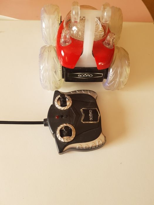 Mașinuță cu telecomandă