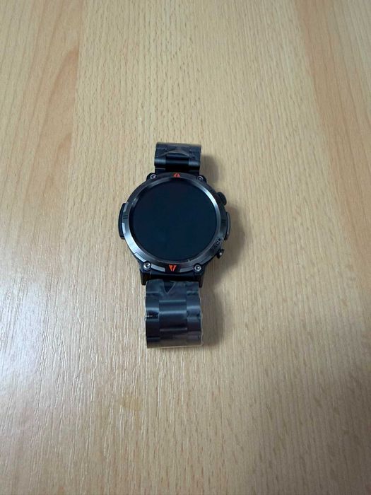 Smartwatch cu Lanternă LED + 2 Curele (Silicon & Metalică)