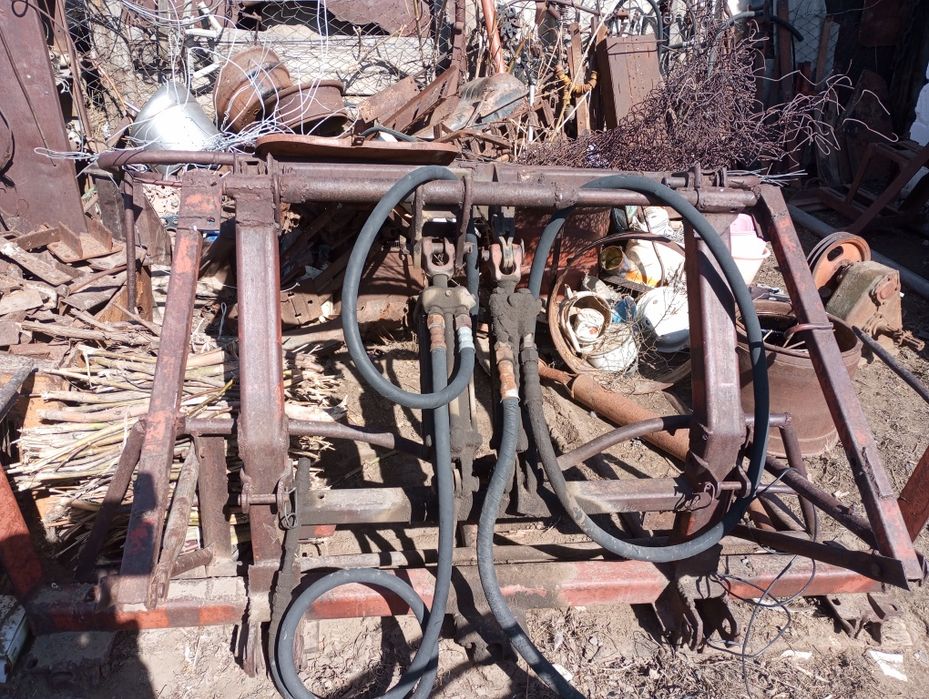 Вилы для трактора под КУН рабочие