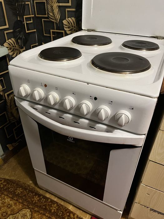 Электрическая плита