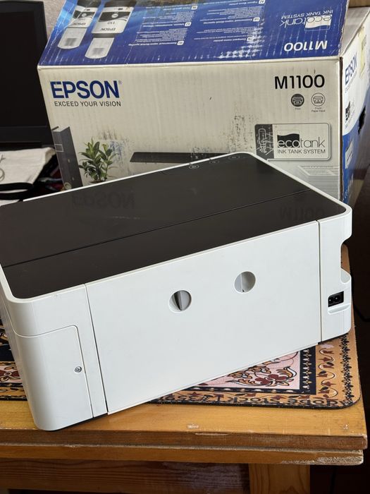 Срочно продаю принтер Epson 1100