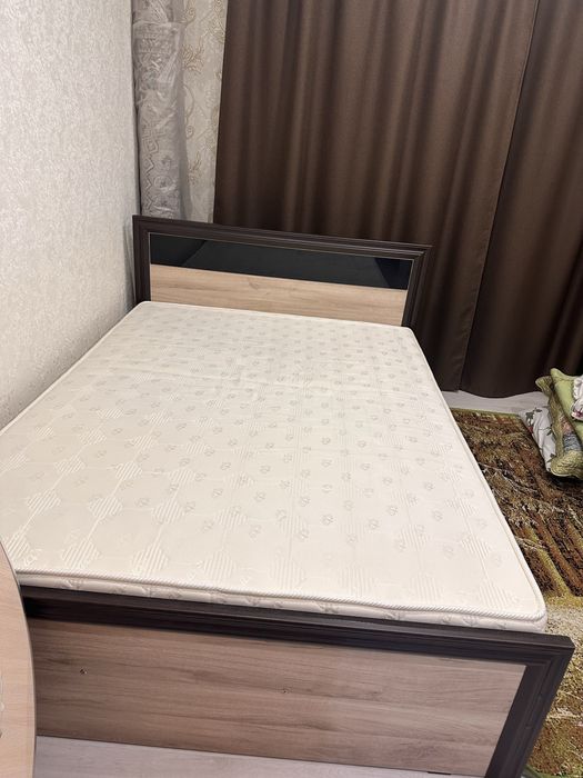 Продам кровать почти новая