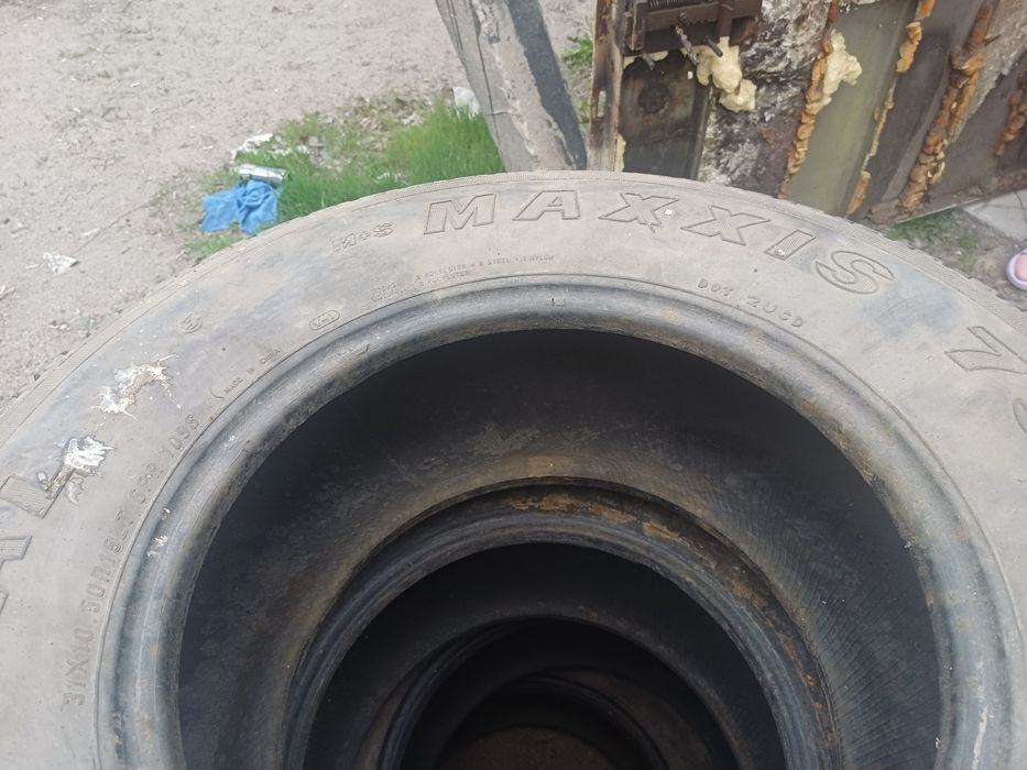 Продам резину б/у  на месте посмотрите