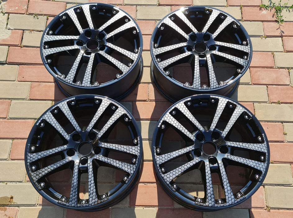 Титанки R17, 5x112 комплект