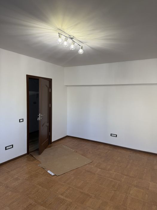 Etajul 1 ultracentral Bacau, apartament, renovat, prima inchiriere, Casa de cultura