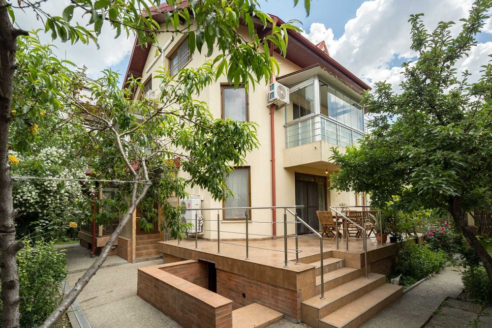 COMISION 0% - Baneasa/ Dobrogeanu Gherea-Garlei -Vila P+1+M curte550mp