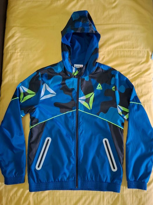 Детски син шушлек REEBOK, размер за 10-15г. и Детска пухкава  Горница!