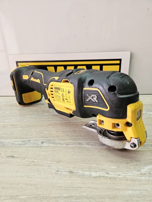 Dewalt Мултифункционален Инструмент DCS355 18V.