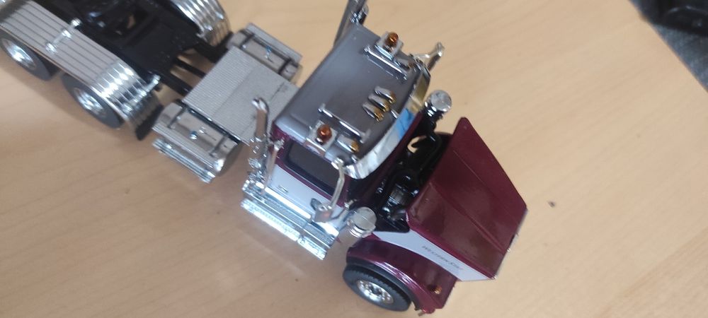 Метални модели  мащаб 1:50