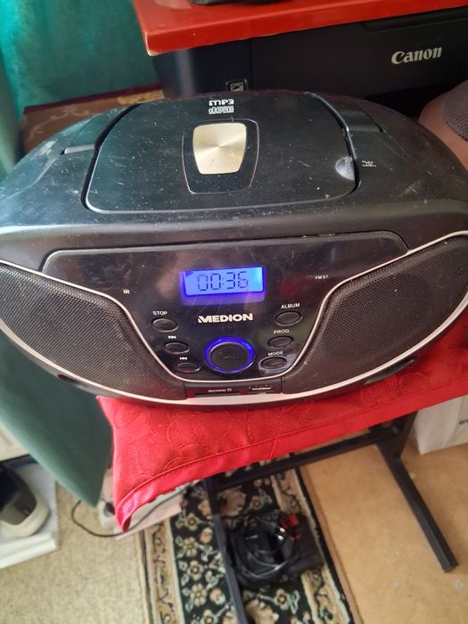 Medion:Radio -cd-mp3,usb,sd,aux,functional