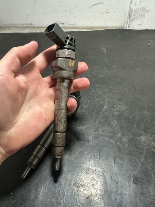 Injector injectoare BMW Seria 7 F01 730d N57 3.0 diesel