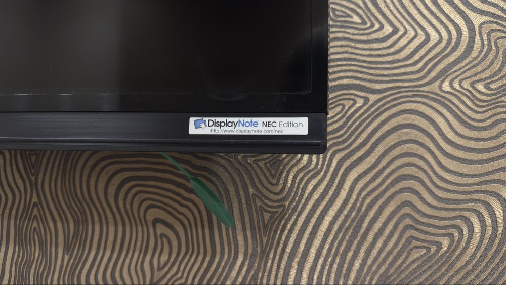 Профессиональный дисплей NEC 46”