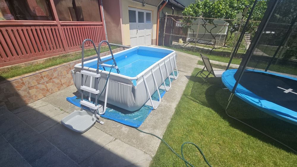 Piscina pentru curte INTEX