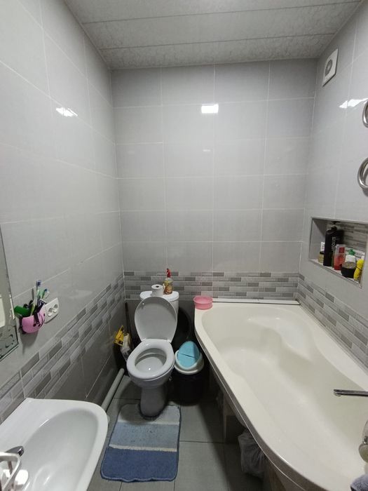 1 хона 2 хона килинган квартирасотилади