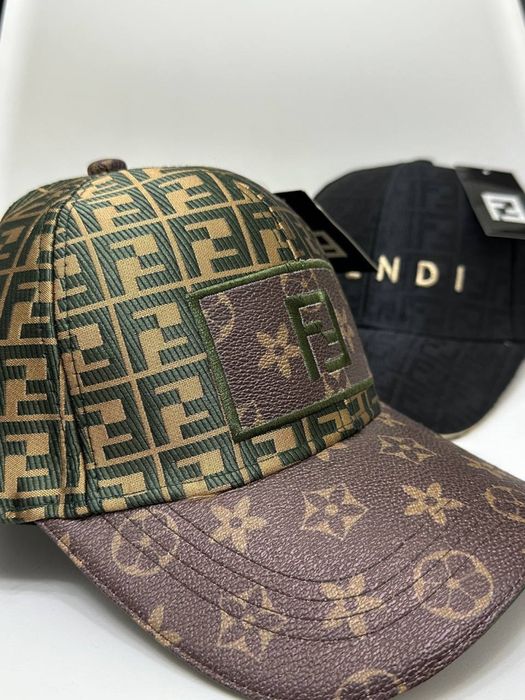 Продам кепки брендовые