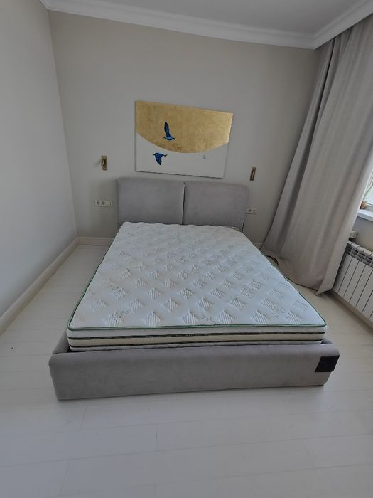 Матрас 160*200 бу качественный