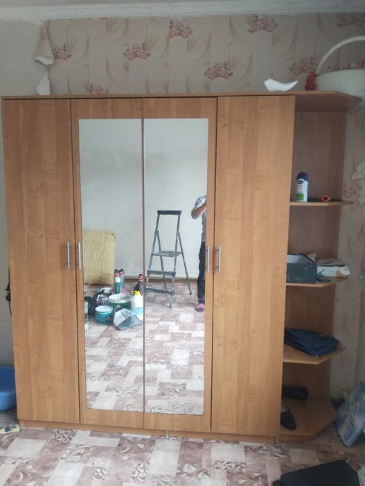 Продам шкафы и кровать б/у