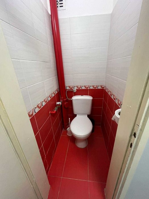 Продава се Тристаен апартамент в Пловдив, Въстанически - 87 кв.м за 824 €/кв.м - Снимка #8