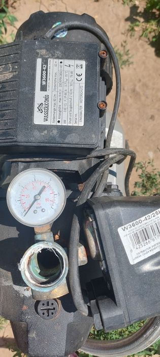 2 Pompe,una de suprafață 800W