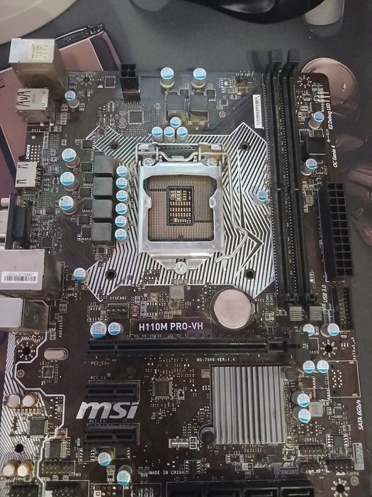 Vând Gtx 1060 6GB , Intel i5 6400 (Fără Cooler) și Placă de Bază h110m Pro-VH
