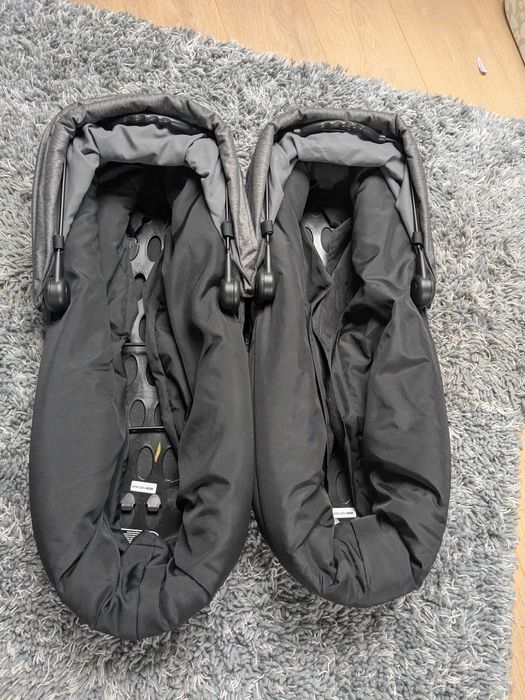 Mountain Buggy Duet Luxury Twin Pushchair With 2 Carrycots