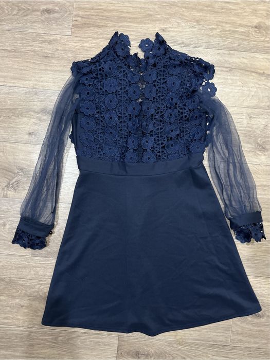 Продаю женское платье