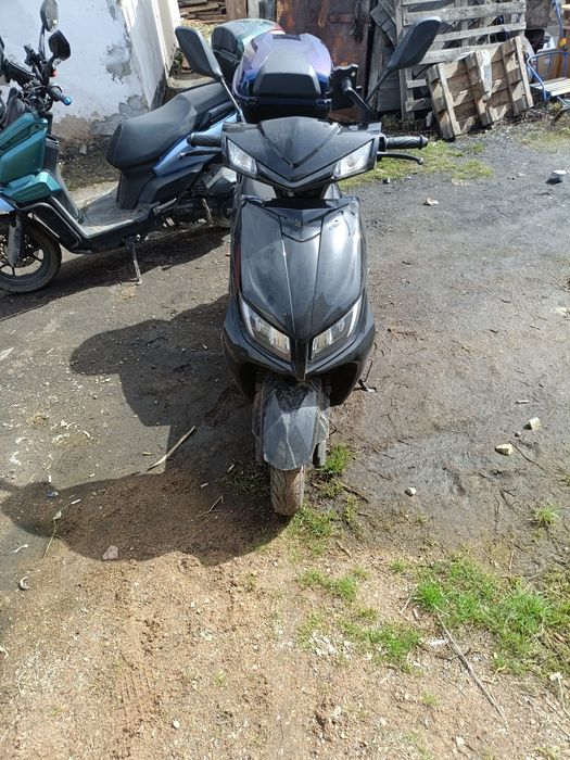 Продам скутер м8