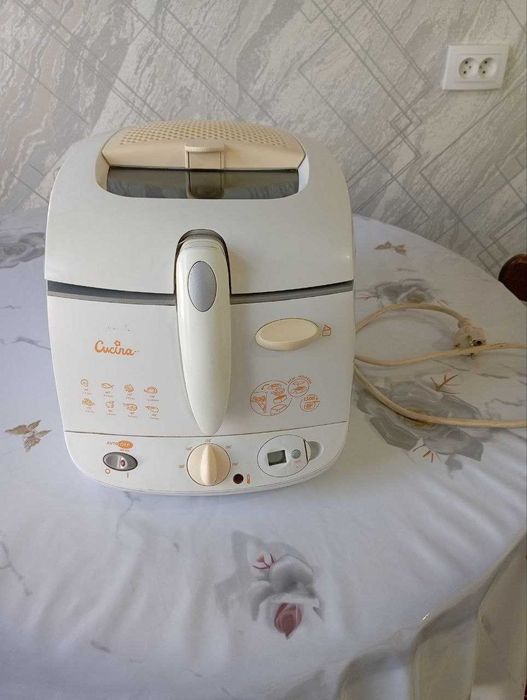 Фритюрница Philips