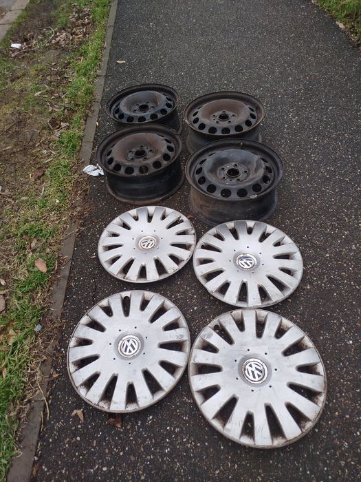 OFERTĂ !   Set jante din oțel Volkswagen cu capace R16.