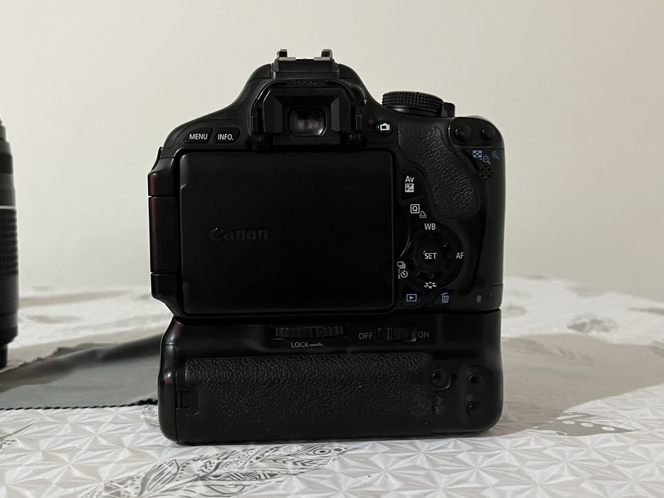 фотоаппарат Canon 600d 18-55, 75-300