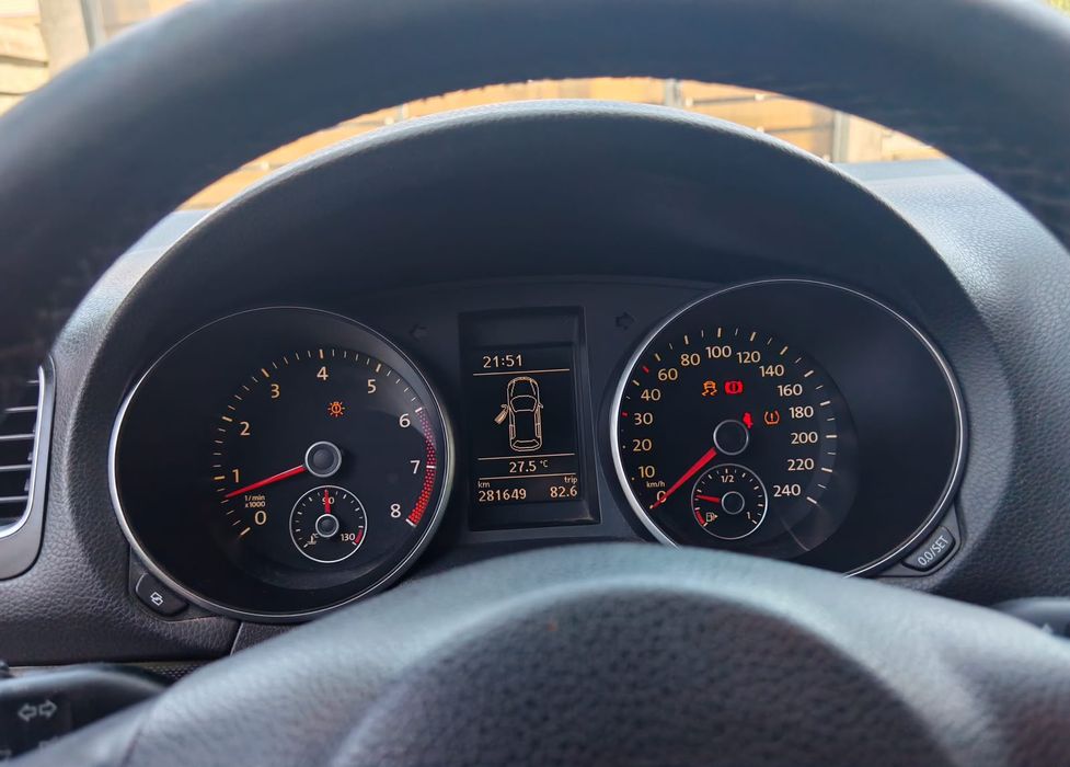Vând Golf IV 1,4TSI 122 CP