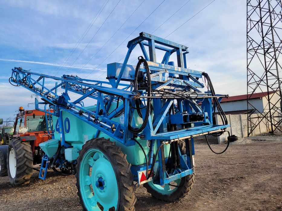 Erbicidator Berthoud Mack 40 SX28, stare perfecta. 28 m / 4.000 litri