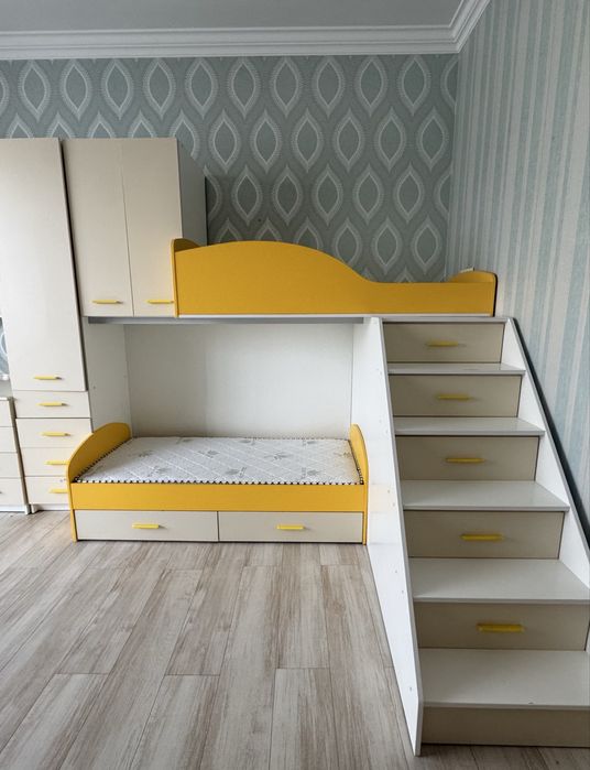 Двух ярусная кравать