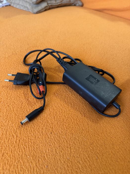 Преносима колонка-JBL extreme 2