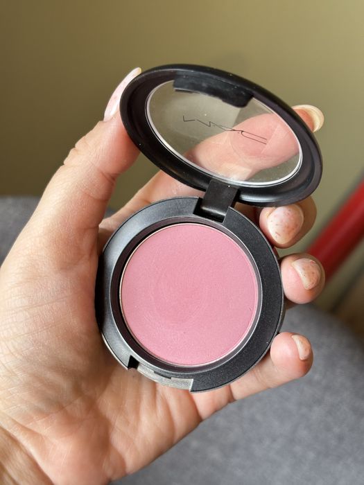 Прахообразен руж MAC в цвят breath of plum