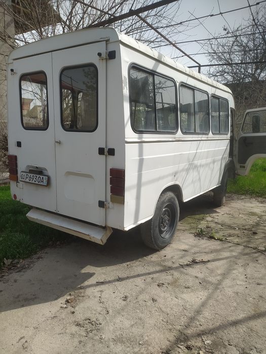 Микроавтобус АVIA Чехия 14-16 мест 1999 г.в. дизель