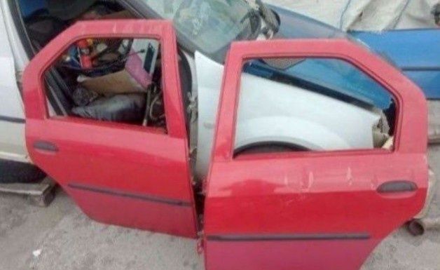 Usa stanga Usa dreapta spate Logan 2004-2008 , stare buna , am si alb