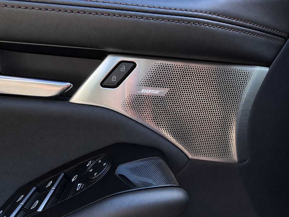 Mazda3 Sedan Exclusive-Line e-SKYACTIV X M Hybrid 150 CP | Bose | HUD | 18"