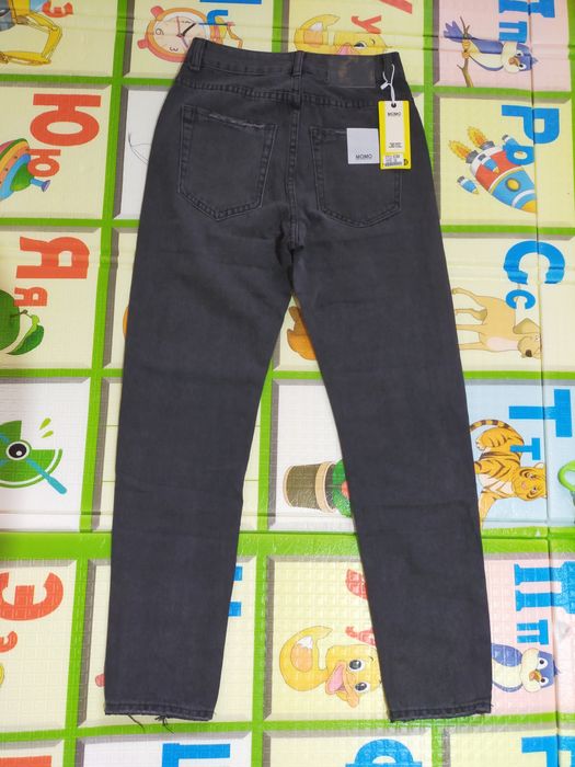 Продам джинсы Мом