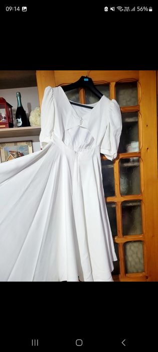 Vând rochiță alba perfecta pentru cununia civila