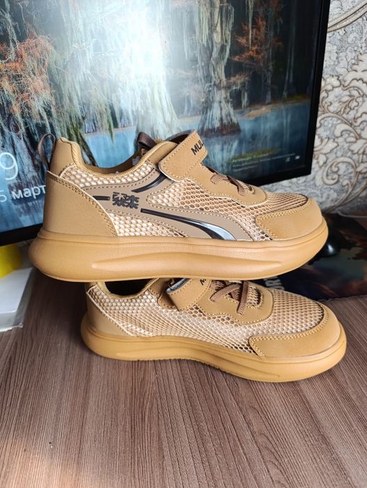 Кроссовки на мальчика