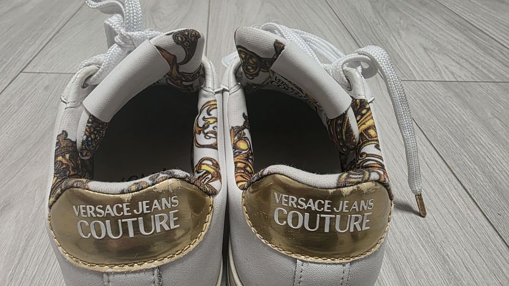 Sneakers Versace JC cu auriu