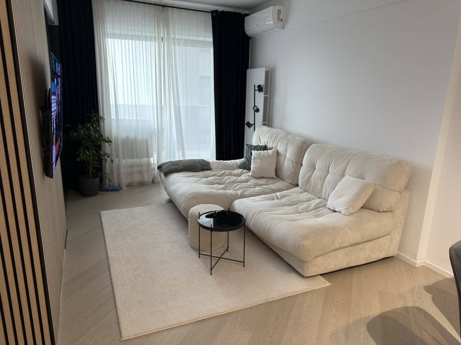 Coltar modern alb xxxLutz