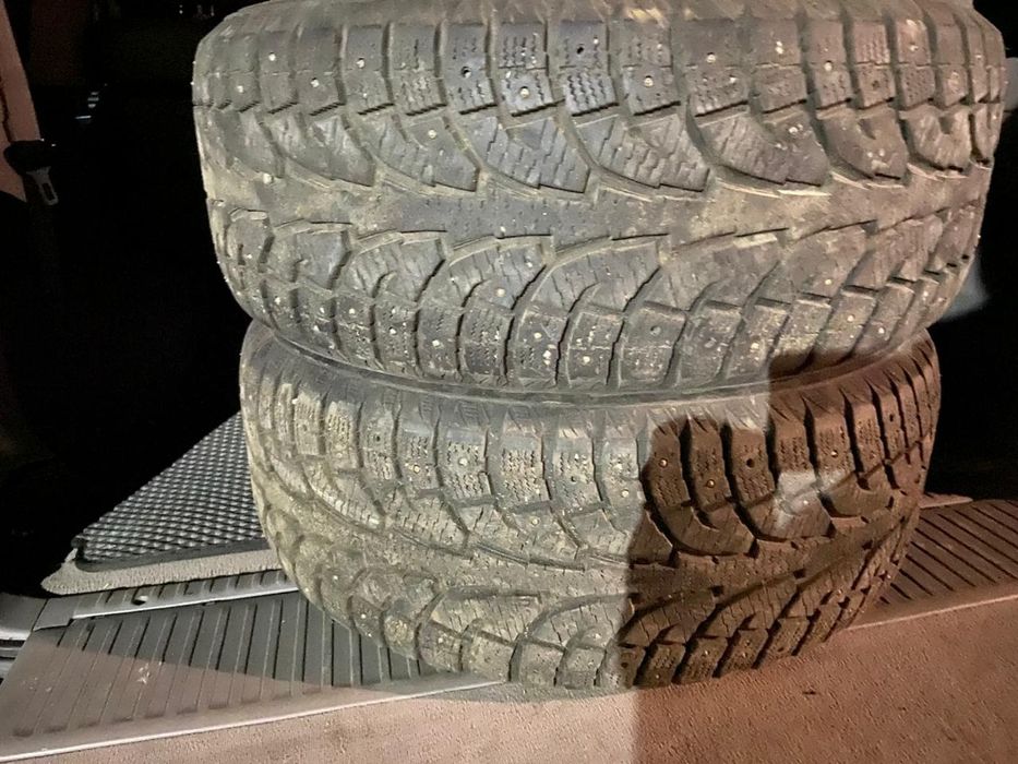 Продам шины срочно на 20 ХАНКУК