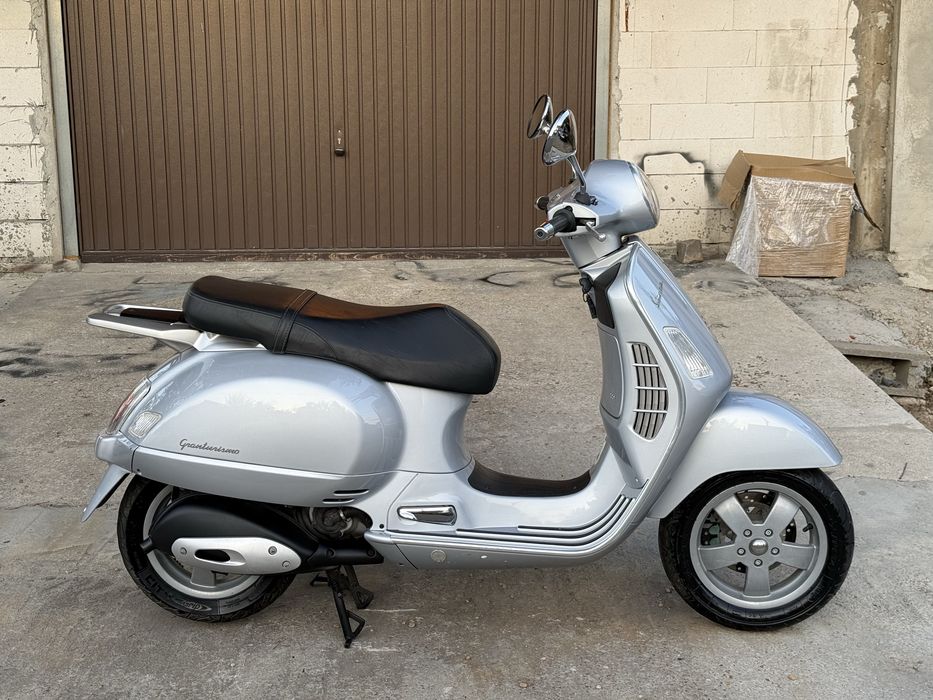 Vespa granturismo 200L